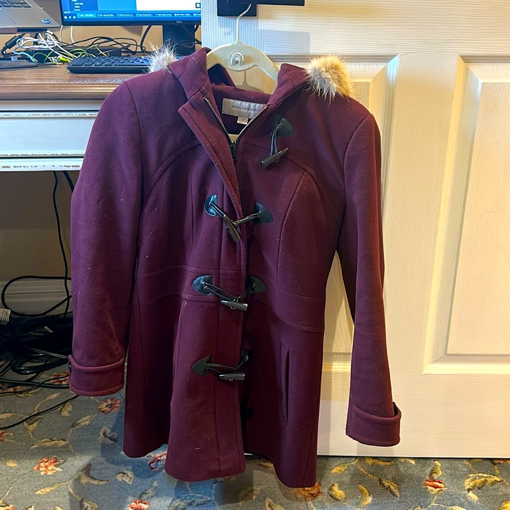 Fur lined mid-length coat with Hood. Andrew Marc. Maroon color